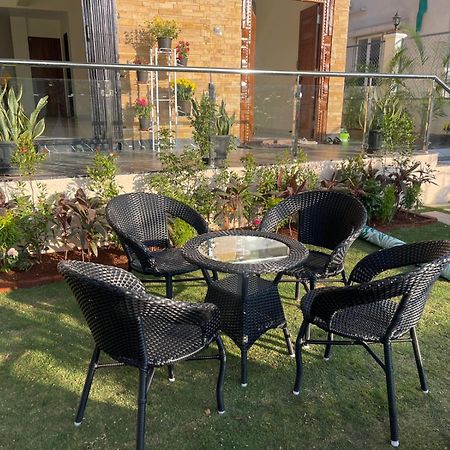 Lavish Villa - 3 Bhk Pool With Lawn Lonavala Buitenkant foto