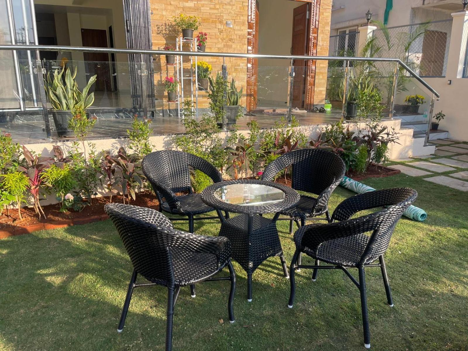 Lavish Villa - 3 Bhk Pool With Lawn Lonavala Buitenkant foto