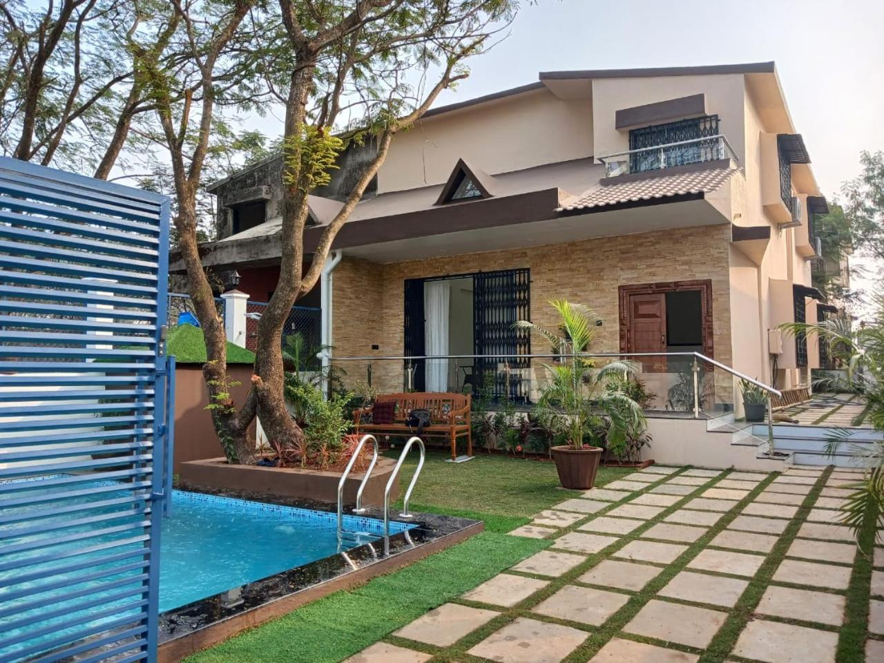 Lavish Villa - 3 Bhk Pool With Lawn Lonavala Buitenkant foto