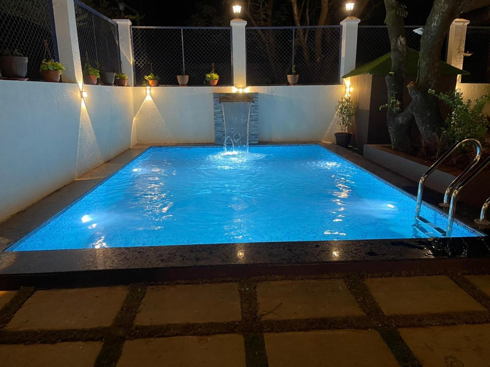 Lavish Villa - 3 Bhk Pool With Lawn Lonavala Buitenkant foto